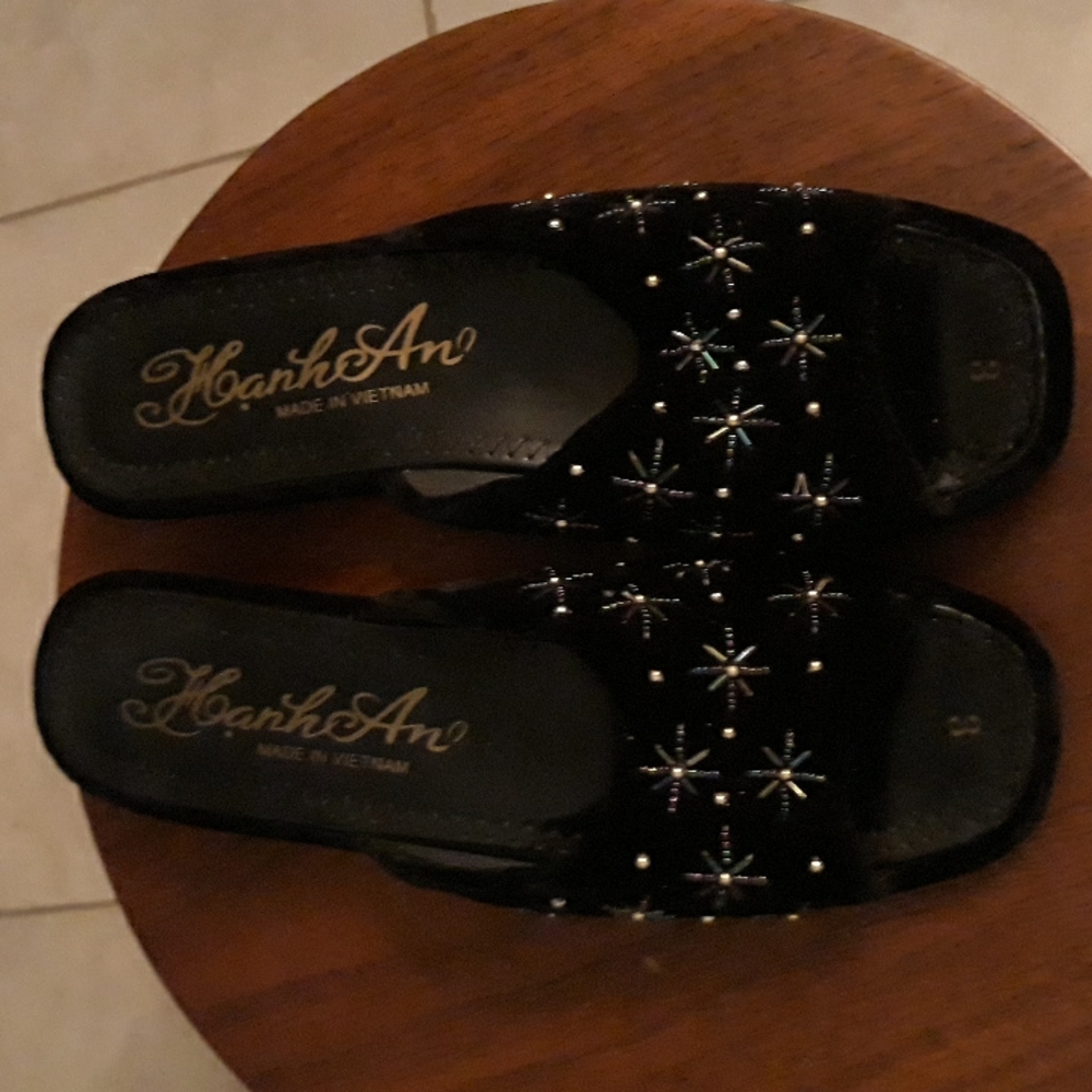 Women's House Shoes/slippers